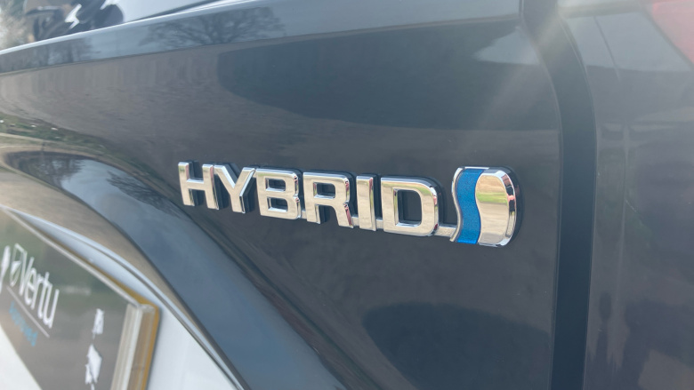 Toyota Yaris 1.5 Hybrid Design 5dr CVT Hybrid Hatchback